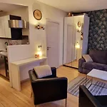 Studio Moderne, 10min A Pied Gare D'annecy Appartamento *