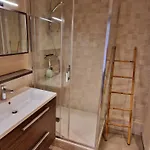Studio Moderne, 10min A Pied Gare D'annecy * Annecy